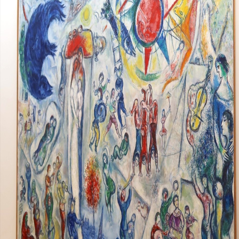 画家シャガールのお墓とお供え物の石@フランス🇫🇷セントポールド