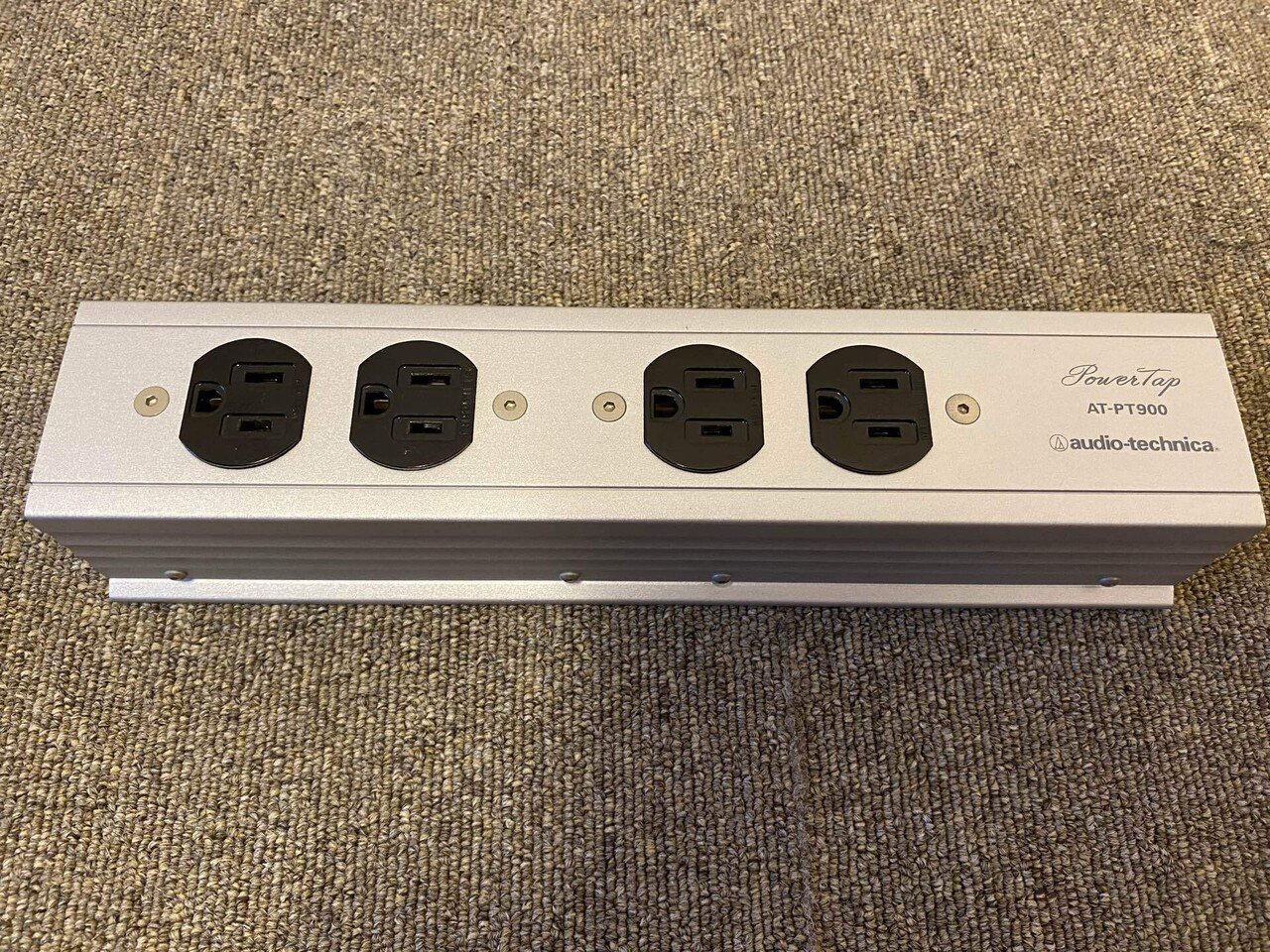 オーディオテクニカ オーディオ用電源タップ AT-PT900　M2669 オーディオテクニカ オーディオ用電源タップ AT-PT900 M2669