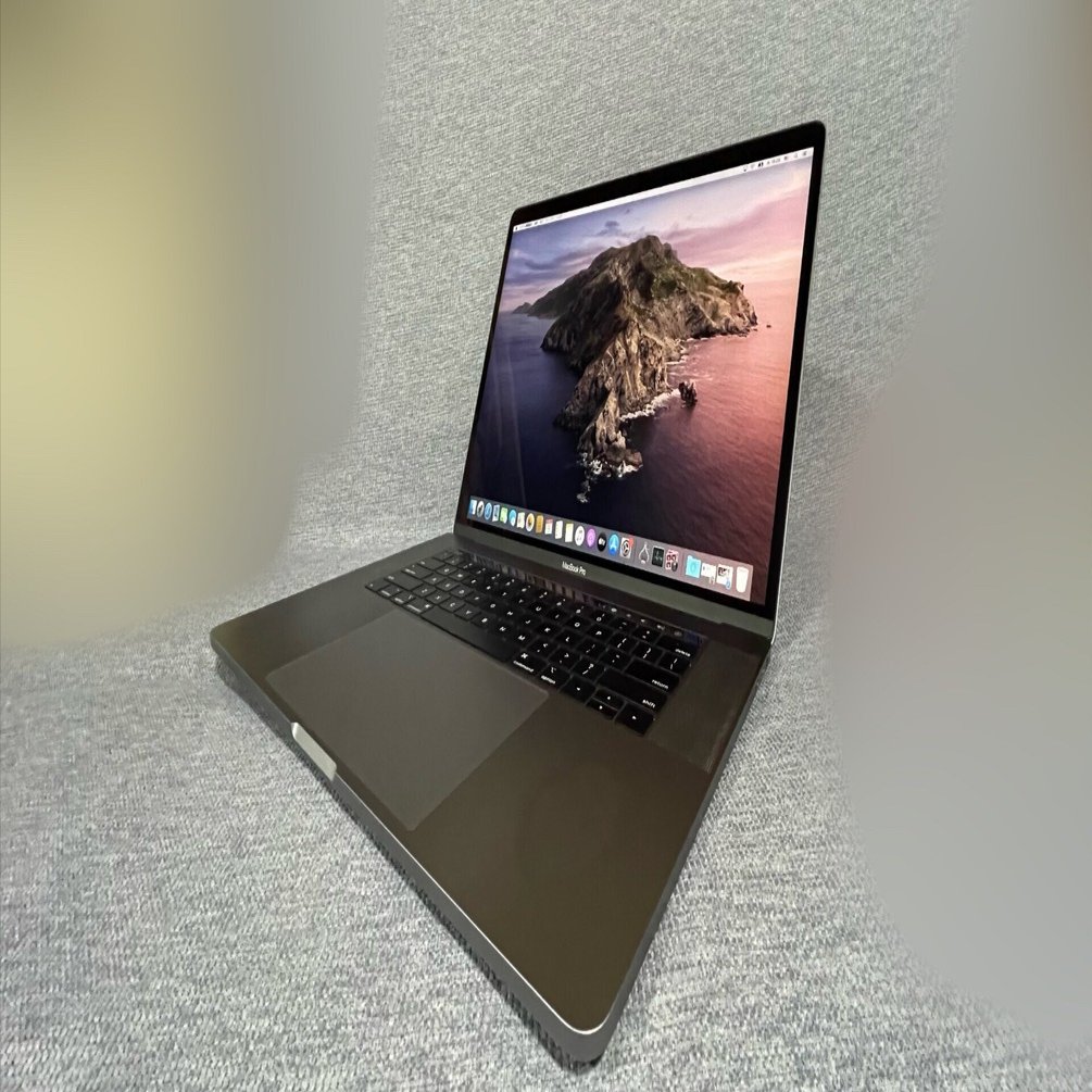 メインMacを買い替えました！！！ [ MacBook Pro 15-inch 2019 ]｜しー