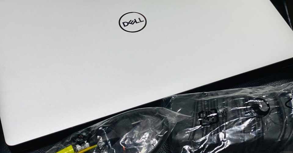 Dell New Xps 15モニター開始 Adobe製品使用感レビューしていきます デルアンバサダー Koukichi T インスタ速報 ストックフォトグラファー Note