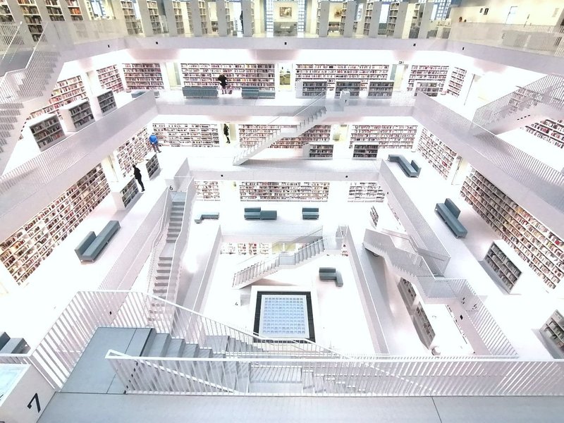 ヨーロッパの美しい図書館その9 シュトゥットガルト市立図書館 ドイツ Shun Hazama Note ヨーロッパの美しい図書館その9 シュトゥットガルト市立図書館 ドイツ Shun Hazama Note