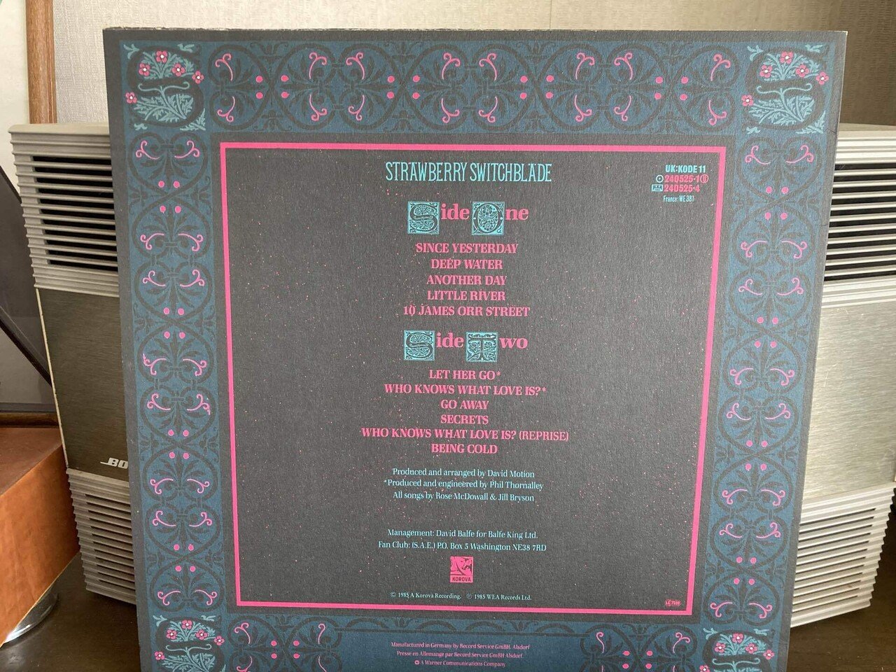 STRAWBERRY SWITCHBLADE ふたりのイエスタデイ/LPレコード Amazon.co.jp: ふたりのイエスタディ: ミュージック