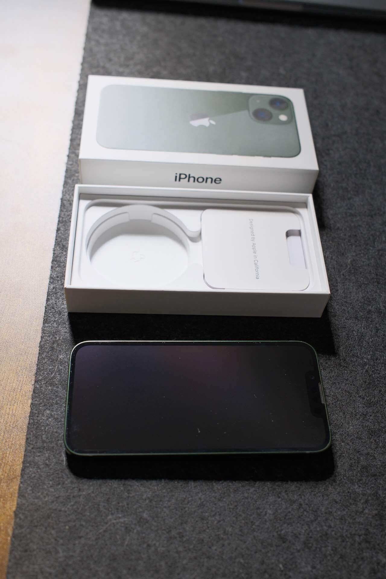 iPhone 13 mini 箱有り さようなら、僕の小さな相棒。iPhone 13 mini｜mudai.log