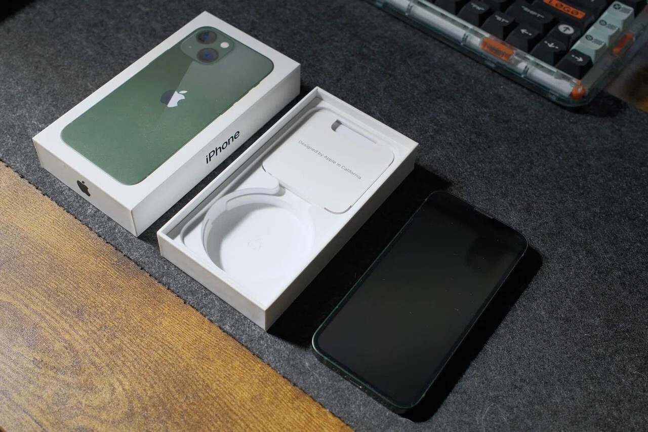 さようなら、僕の小さな相棒。iPhone 13 mini｜mudai.log