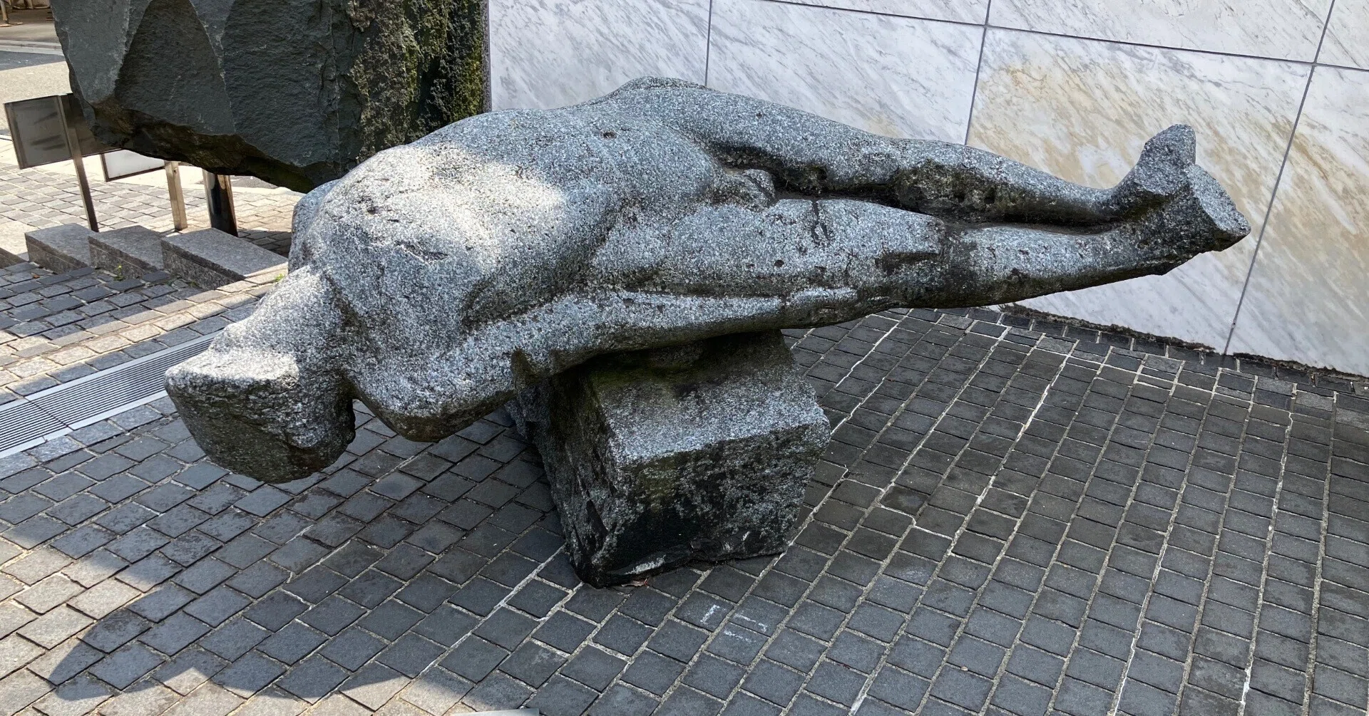 知的好奇心を満たす目黒散歩 現代彫刻美術館、目黒寄生虫館 dokug(ur)a