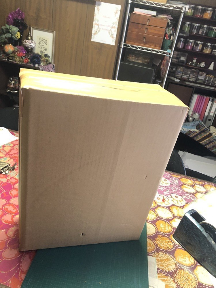 ギャラリストが喜ぶ梱包の仕方 Naomaria ヴィンテージ着物で作る点描画 サスティナブルをアートで伝える Note