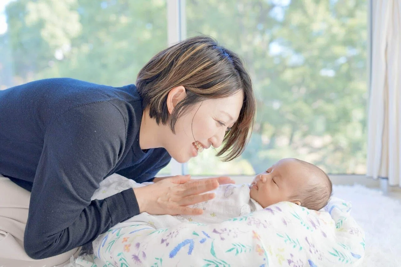 妊婦さんと新生児ちゃん〉オンラインおくるみタッチケア教室｜ベビー