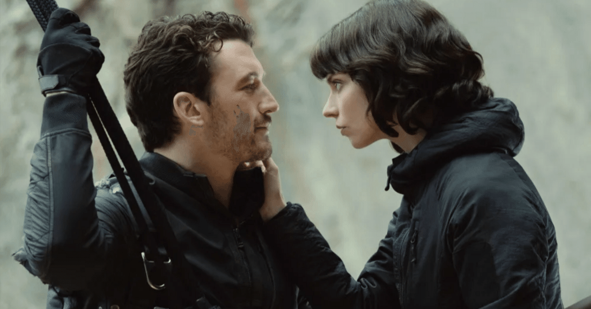 深い谷の間に マイルズ・テラー & アニャ・テイラー＝ジョイ 直筆サイン入り写真 深い谷の間に』（The Gorge,2025)｜そんちゃー君