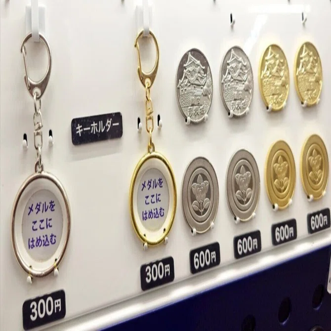 彦根城 記念メダル復活‼️｜彦根城内 鐘の丸売店