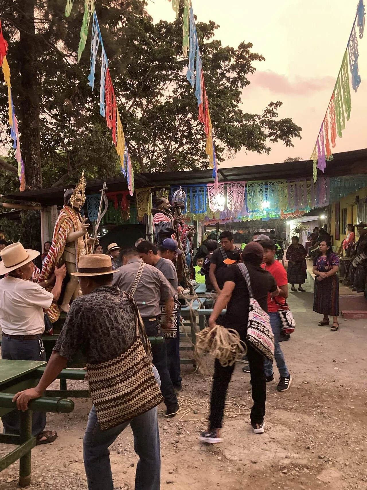 🇬🇹グアテマラ 【パナハッチェル】マヤの民族儀式に遭遇！滞在最終日