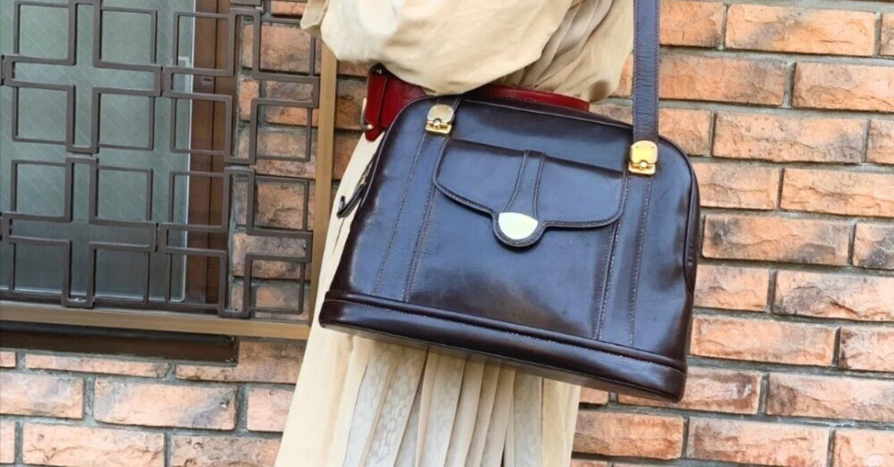 古い！OLD Gucci 逆三角プレート｜Vintage Shop Rococo