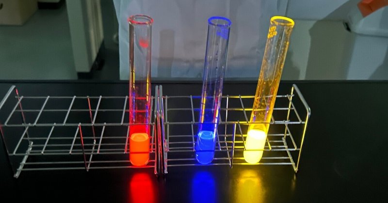 生命を駆動する現象・「化学振動」を制御し、新しい化学の地平を 生命を駆動する現象・「化学振動」を制御し、新しい化学の地平を