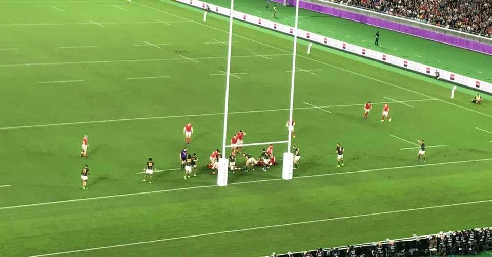 ラグビー と アメフト 違い