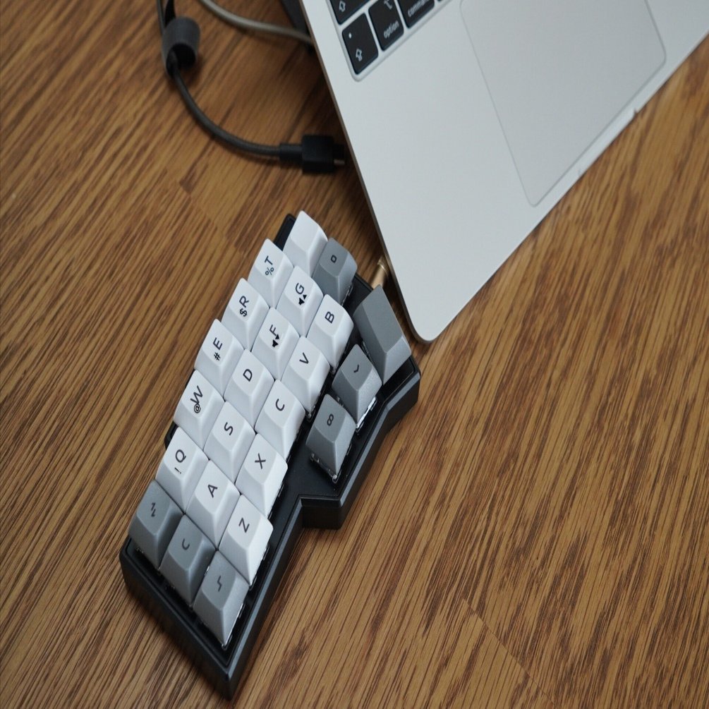 分割キーボード「Corne V4 Cherry」に慣れるための途中経過｜やほお