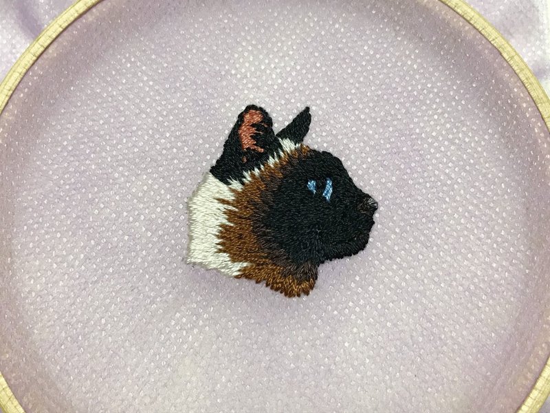 刺繍過程 シャム猫のお顔の刺繍 Yuki Note 刺繍過程 シャム猫のお顔の刺繍 Yuki Note