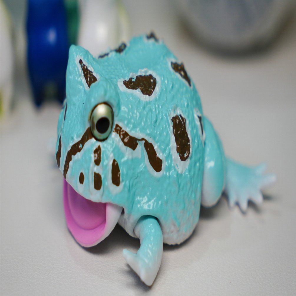 ちょっときもかわ。かえるのガシャ｜物欲名古屋人／サラリーマンYoutuber