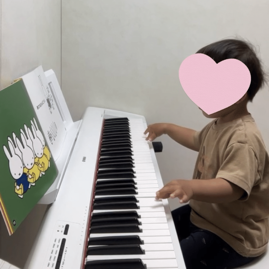 2歳児のピアノレッスン｜『Orangé🍊音楽教室』