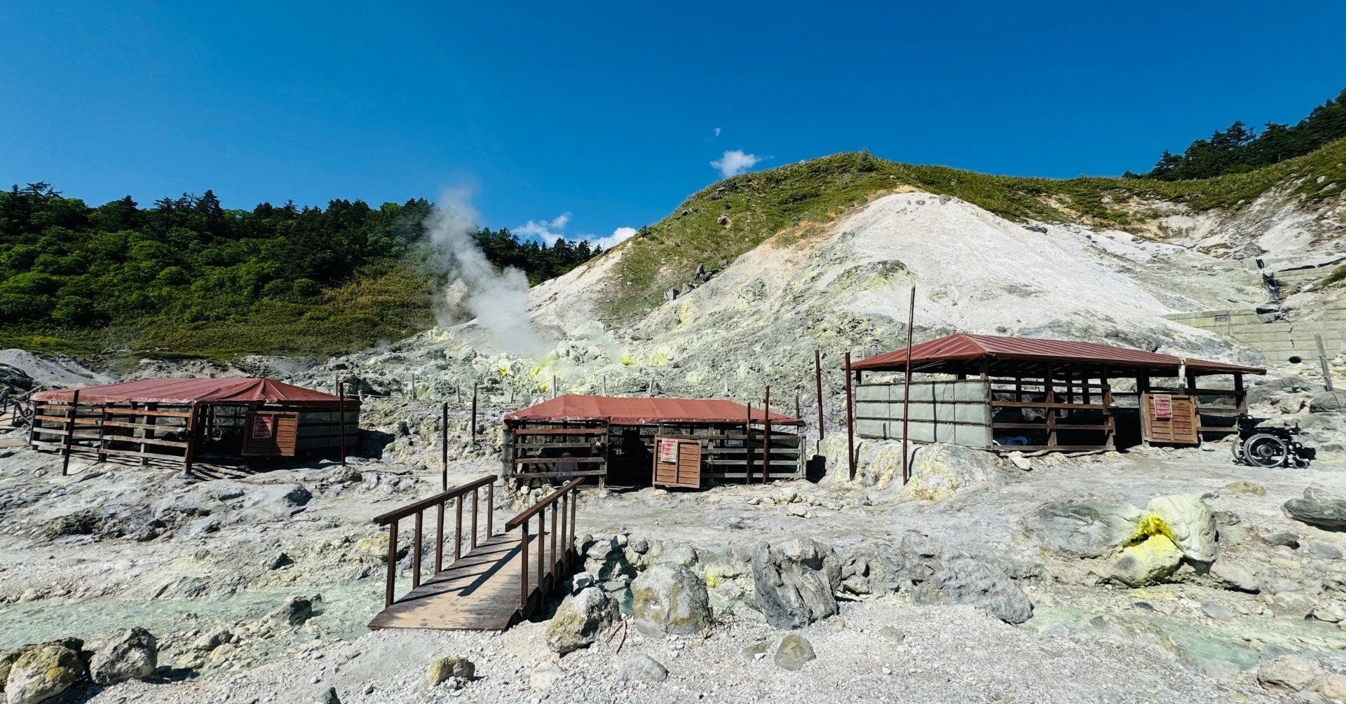 温泉】玉川温泉自然研究路（秋田県仙北市）｜サザヱ