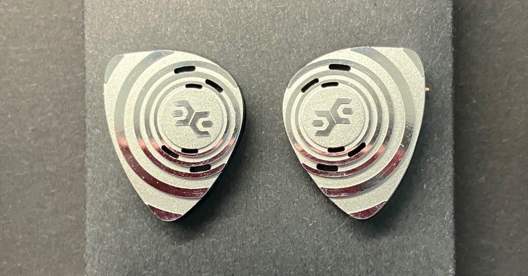 Elysian Acoustic Labs PILGRIM イヤホン Elysian Acoustic Labs PILGRIM 1 LSR DD+3 Sonion BA Hybrid In-Ear