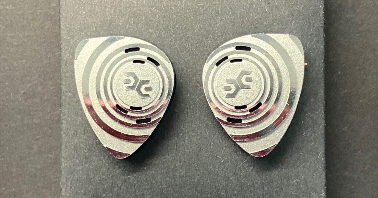 イヤホン Elysian acoustic labs Pilgrim Elysian Acoustic Labs PILGRIM 1 LSR DD+3 Sonion BA Hybrid In-Ear