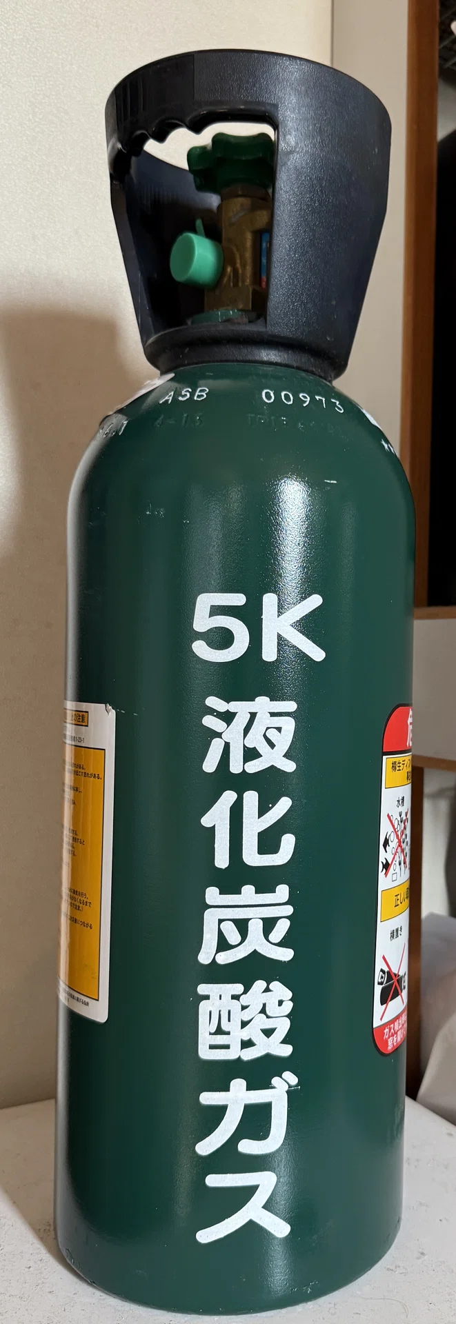 自宅で始める炭酸水生活：ミドボン×Beeタンで健康と節約を実現！｜東海