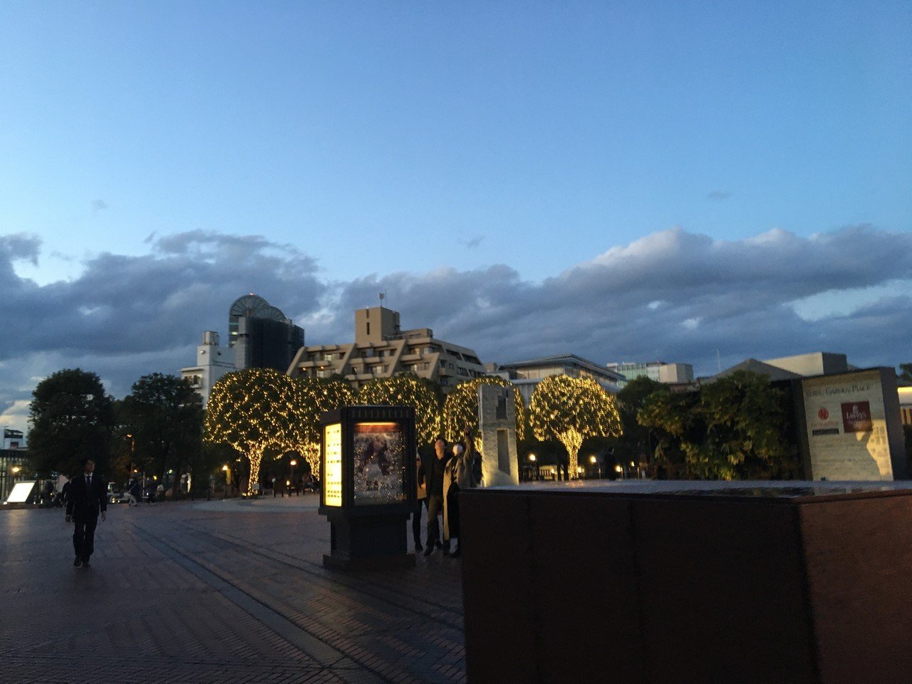 恵比寿の夕暮れ 今日は久しぶりに一日天気も良くて気持ちのいい日差しだった 雨続きの後だから余計になのだけど このありがたみをいつも感じていたい 余白について 古賀さんのnote N 小川 大介 Aizulover Note 恵比寿の夕暮れ 今日は久しぶりに一日天気も良くて気持ちのいい日差しだった 雨続きの後だから余計になのだけど このありがたみをいつも感じていたい 余白について 古賀さんのnote N 小川 大介 Aizulover Note