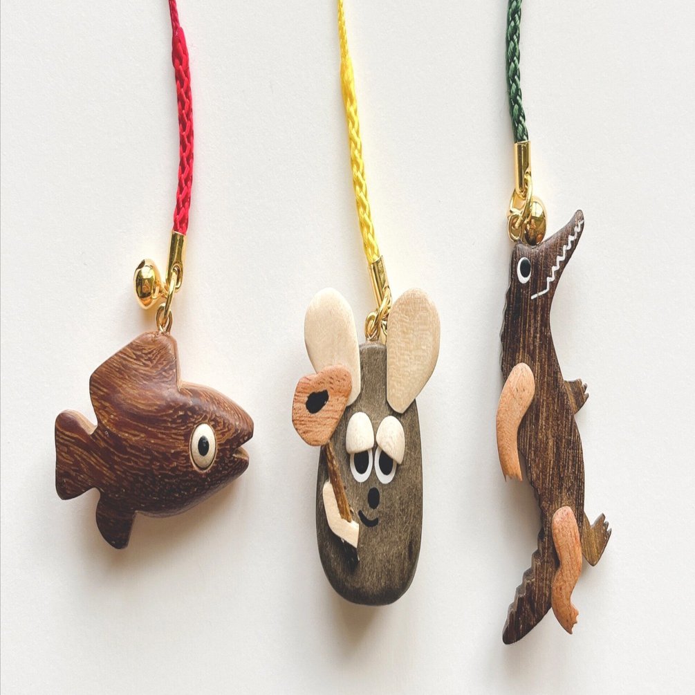 Leo商品　黃楊繊細彫刻　木製根付4点セット Leo様専用商品 黃楊繊細彫刻 木製根付4点セット