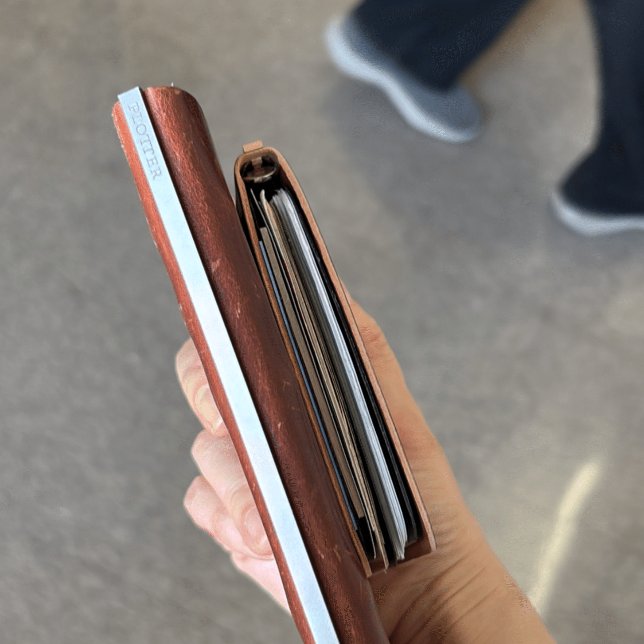 plotter ムラ染めコードバン 3穴バインダー｜手帳Q子