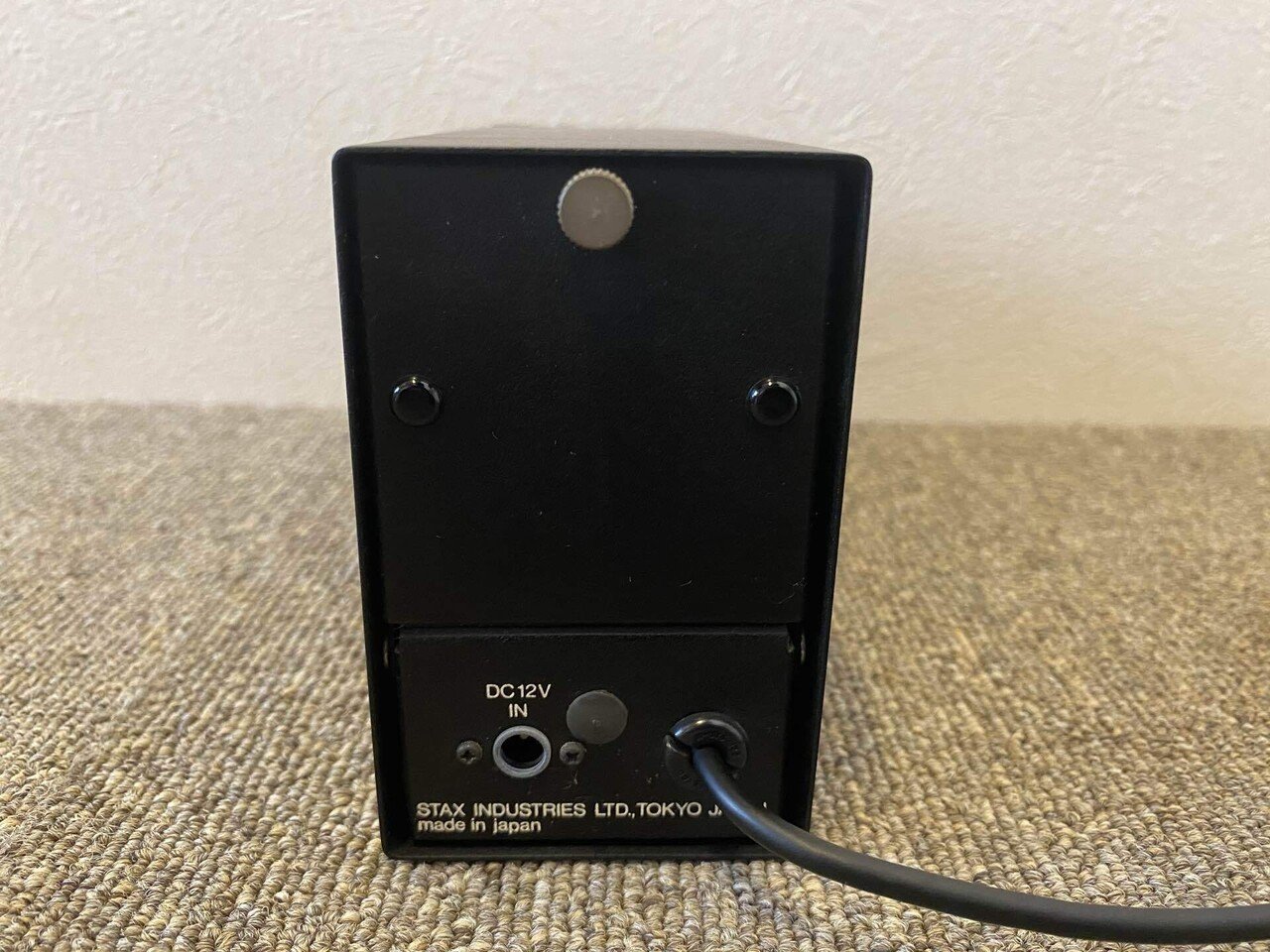 STAX初の電池駆動アダプター! STAXのポータブルアダプター SRD STAX初の電池駆動アダプター! STAXのポータブルアダプター SRD