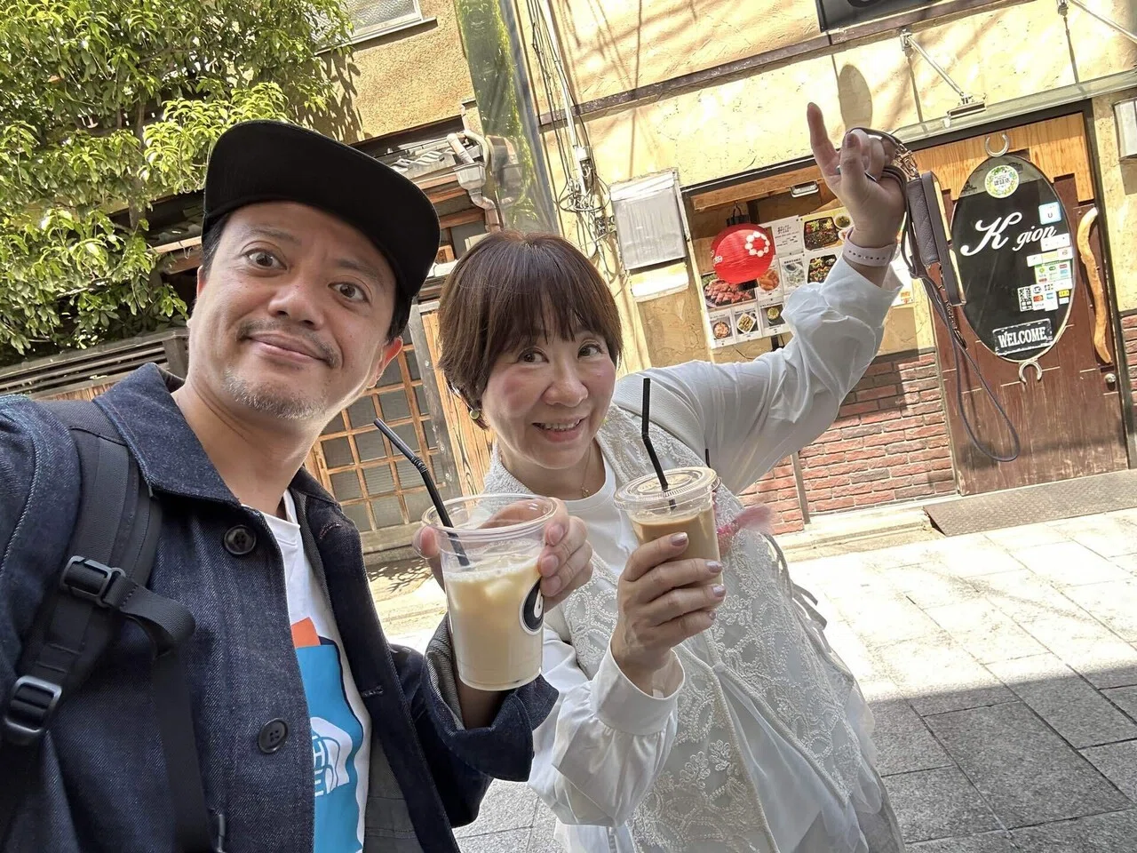 ブログを投稿しました ️ あき恵姉さんのニュープロジェクトが、426に上演されます。 第一弾は、酒井藍ちゃんとの二人芝居！！ 皆様、あき恵姉 