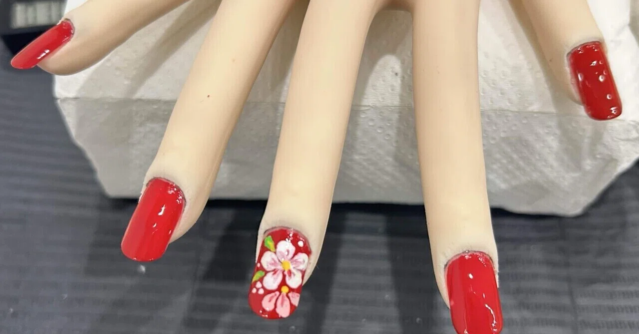 母、ネイリストになる】ついに検定｜みなこ