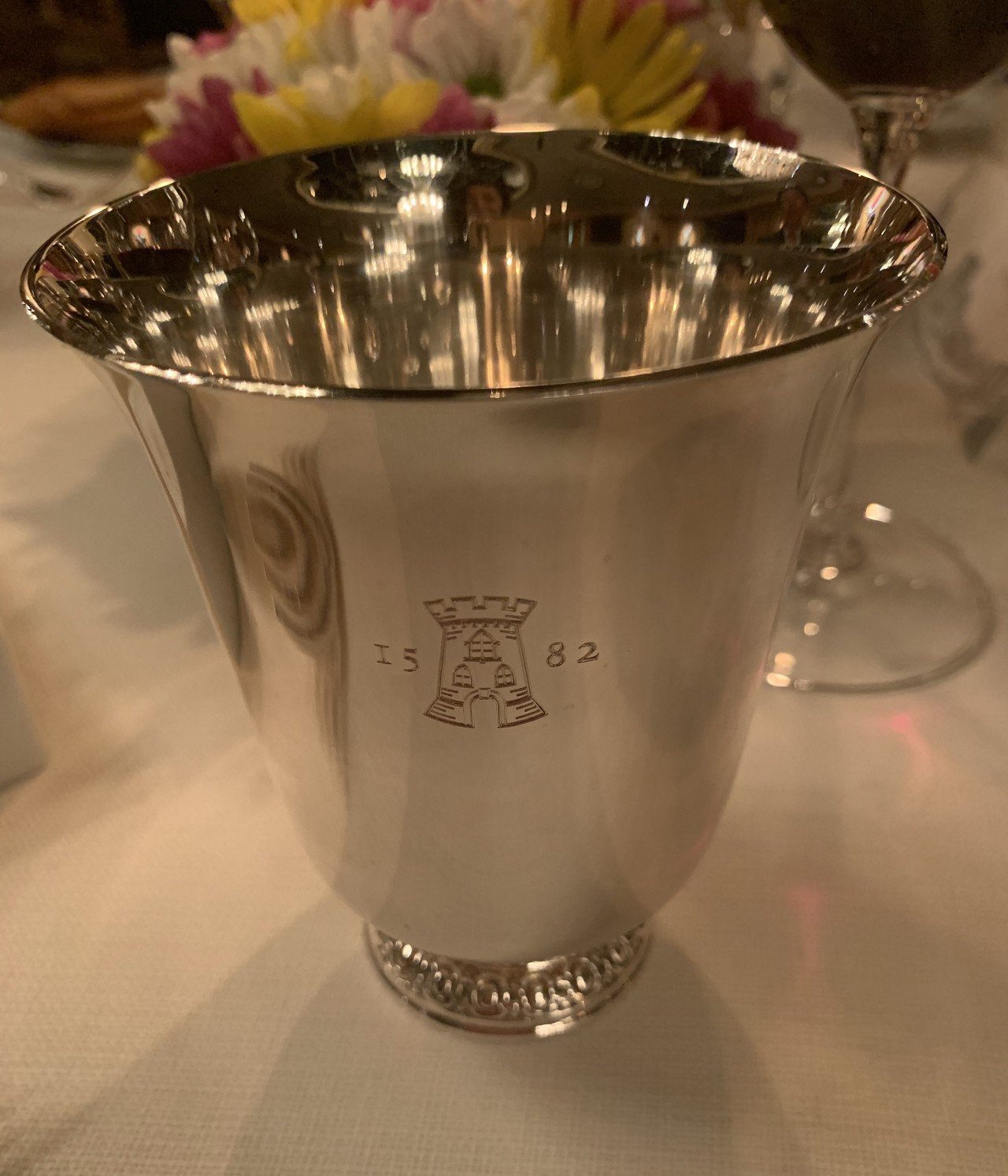 昨晩私たちは トゥール ダルジャンの400年の歴史の中にいた 大森由紀子 お菓子の裏側 Note