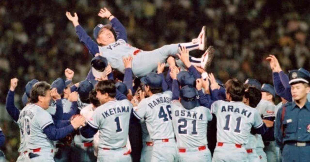 p*a様 東京ヤクルトスワローズ92年優勝ジャケット ヴィンテージ 1992年 ヤクルトスワローズ(優勝)｜どいがき