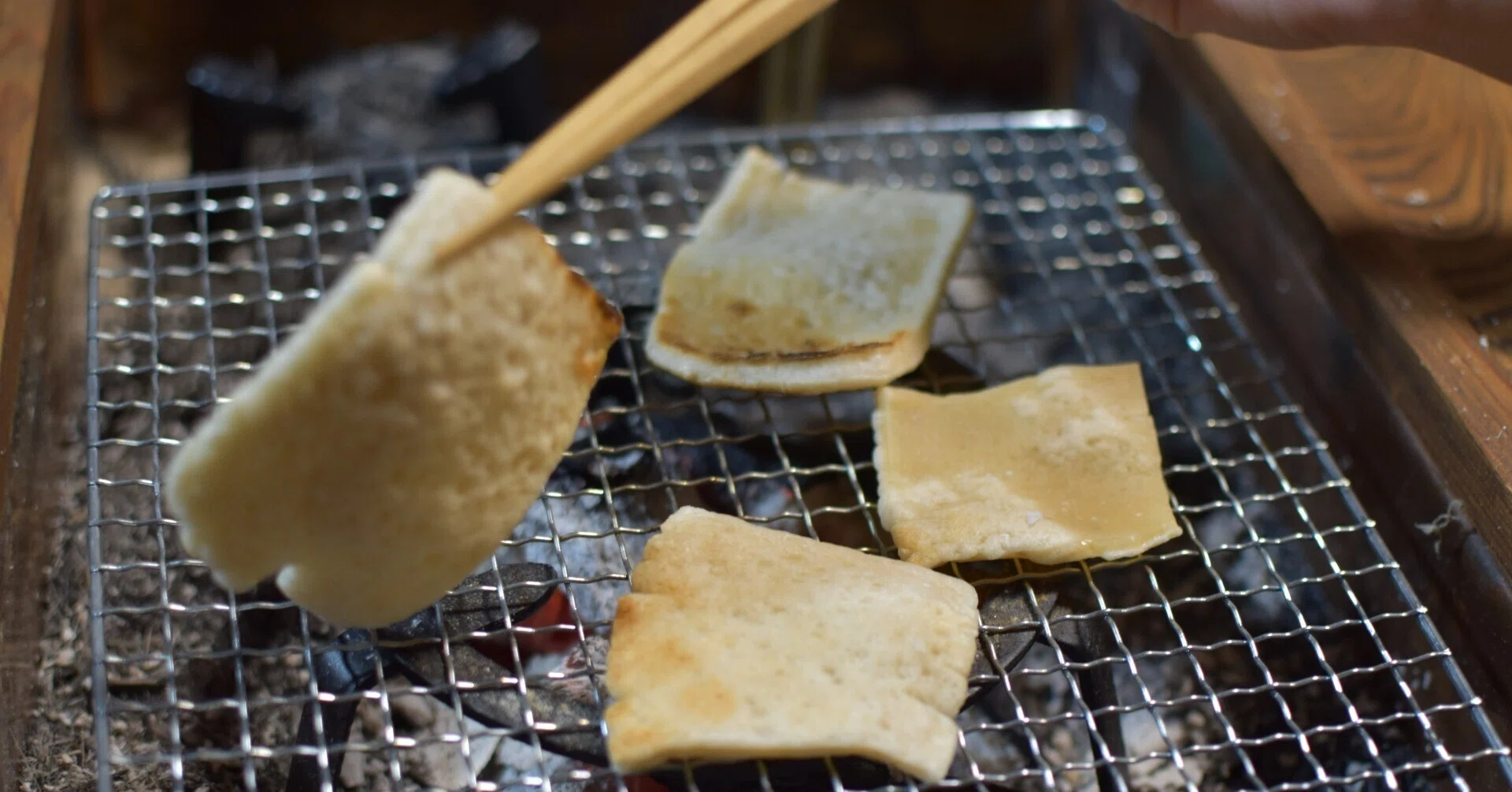 昔の定番おやつ「かきもち」作りに初挑戦｜YOBISHI