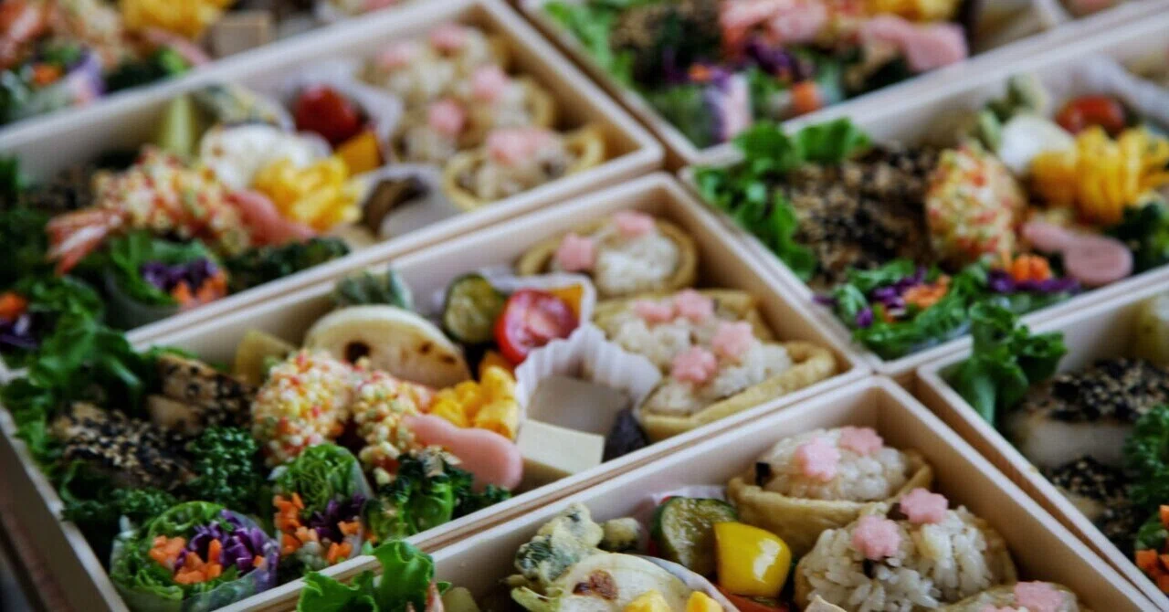 弘前公園ツアーと発酵美人お花見お弁当｜みわあやこ🫕発酵美人のおままごと