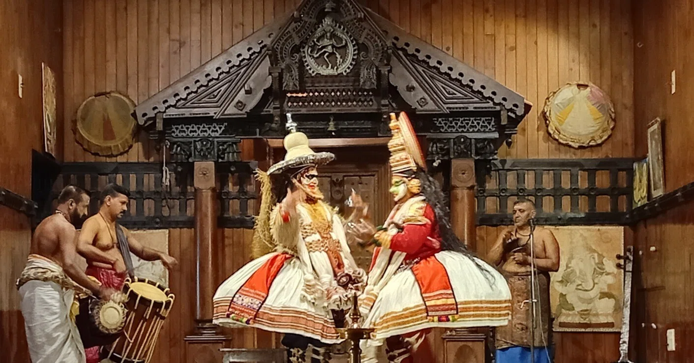 インド・ケララ州の伝統と文化：ユネスコ無形文化遺産カタカリを求めて