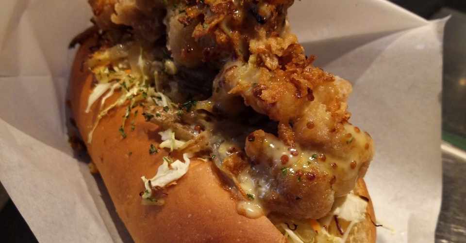 福岡グルメ 大名 Sand Goto ランチ ハニーマスタードチキンサンドのドリンクセット フライドチキン700円 おしゃれ スタンドでかぶりつき ふくふく 福岡 Note