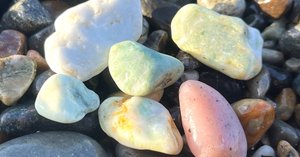 ヒスイ海岸で見つけたもの、大公開！ （翡翠を探す旅）｜TAGO