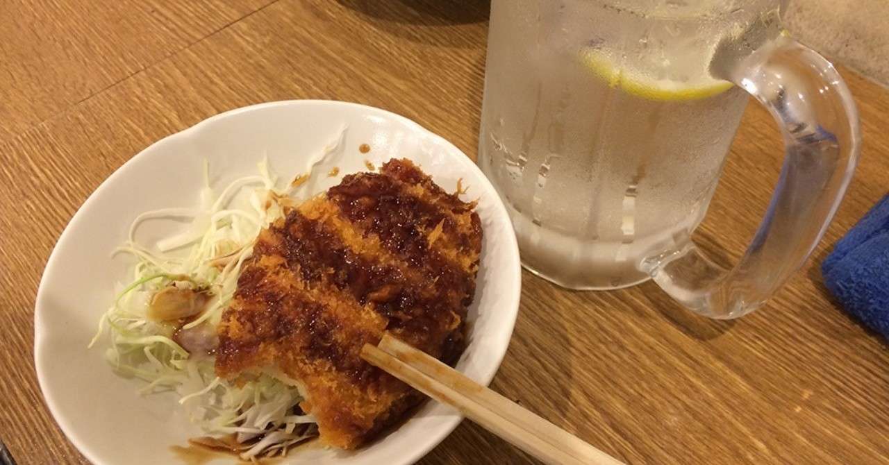 001ひとり酒場で飲む酒は