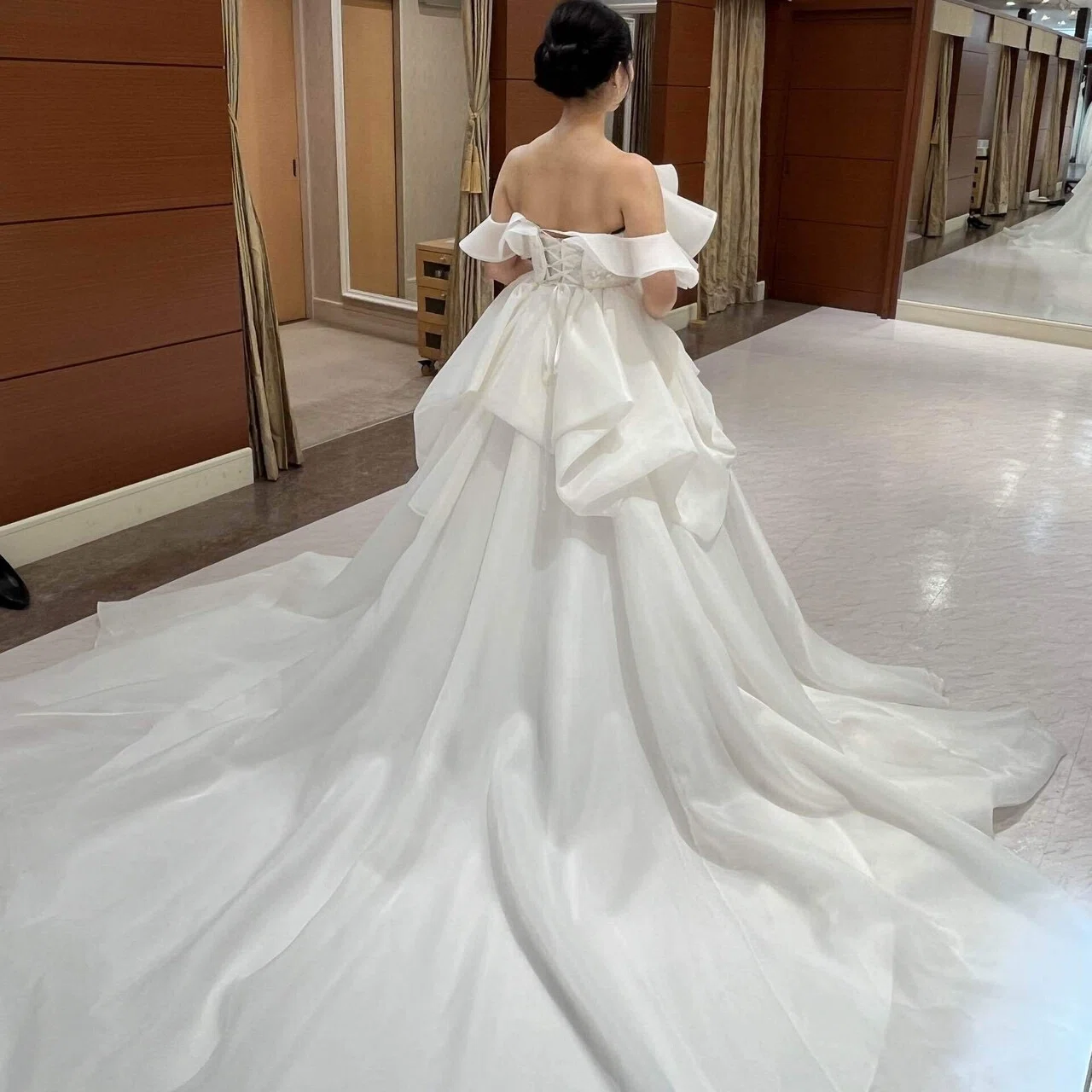 11 ドレス試着4回目-BRIDARIUM MUE｜アンダーズ結婚式レポ｜S