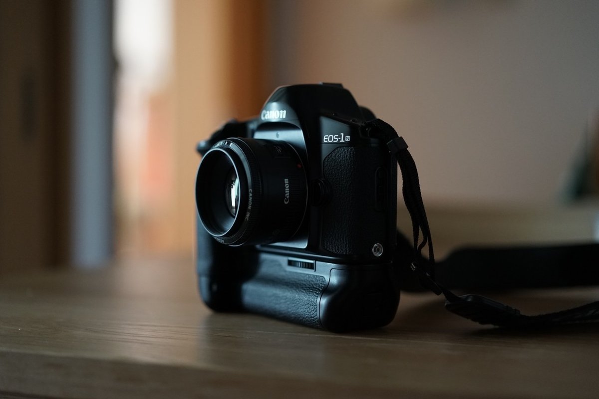 【即使用可能】Canon EOS5 QD 一眼フィルムセット EOS5 QD - キヤノンカメラミュージアム