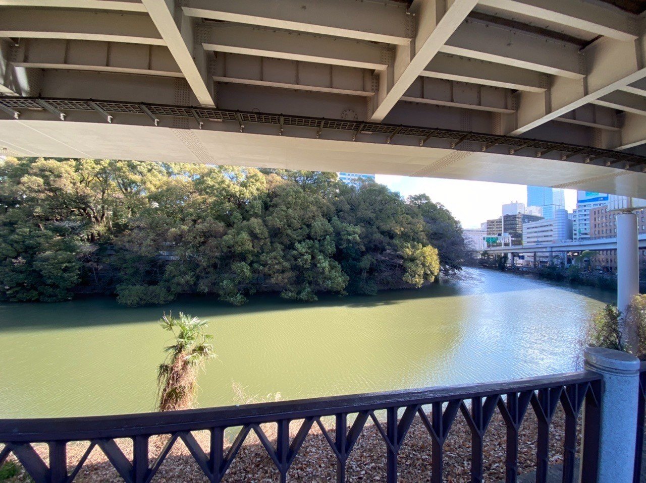 私が色々消耗しながら労働しているのにクソどうでもいい話をするな と思ったあなたへ 髙島 Note 私が色々消耗しながら労働しているのにクソどうでもいい話をするな と思ったあなたへ 髙島 Note