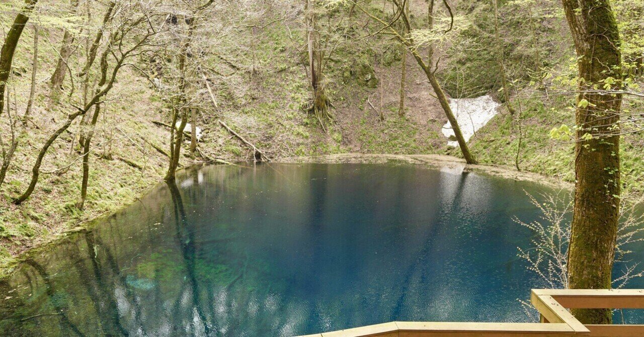 北へ行く、2日目 - 十二湖と斜陽館をめぐる｜Azuki Smith