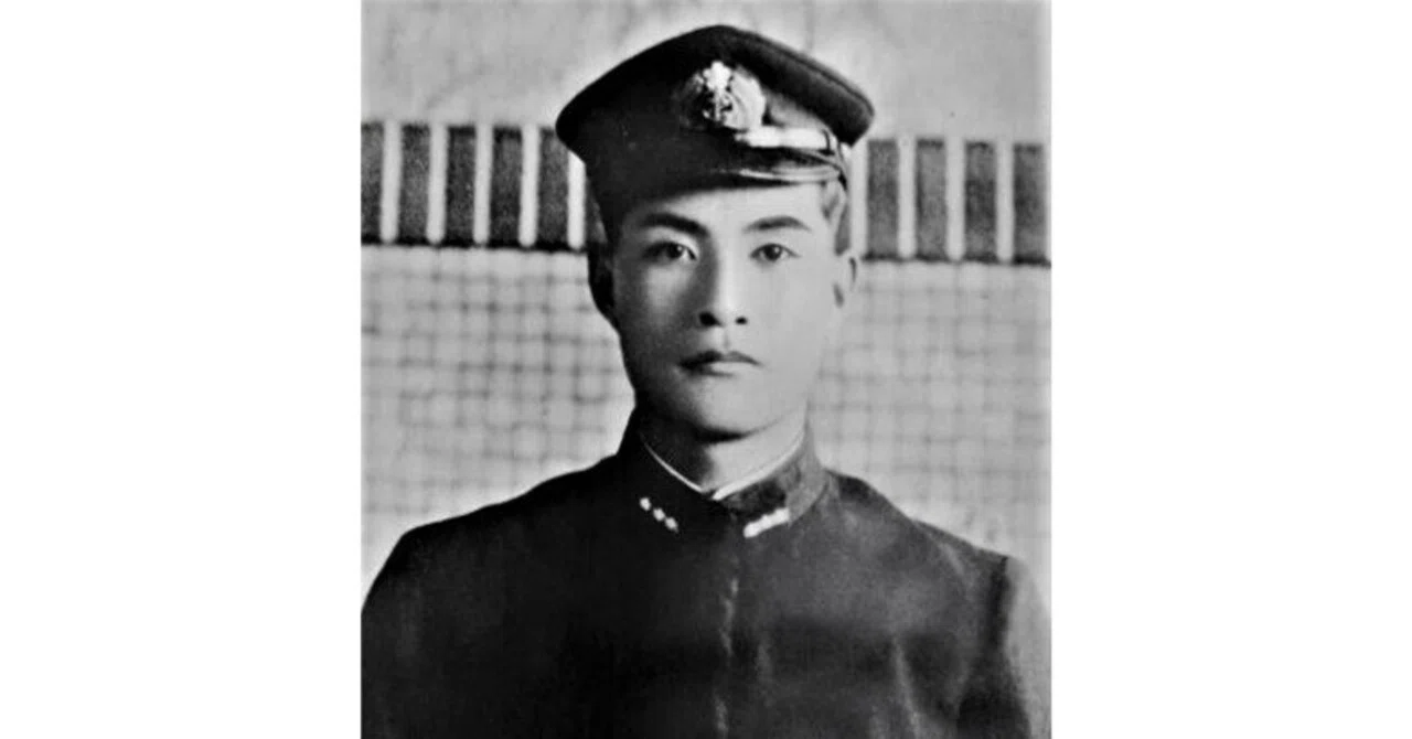 関 行 男