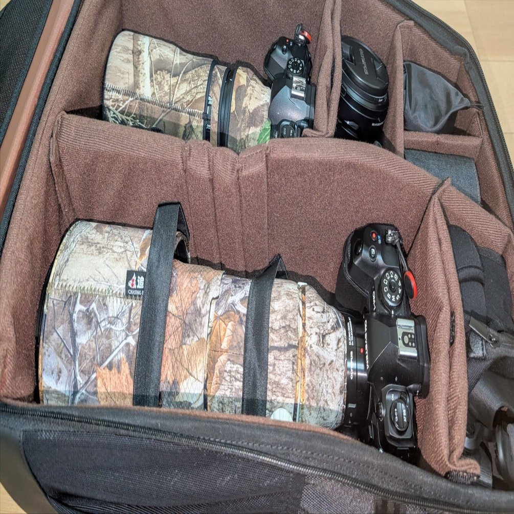 野鳥撮影向けの最強カメラリュック？aosta Sanctuary IV 