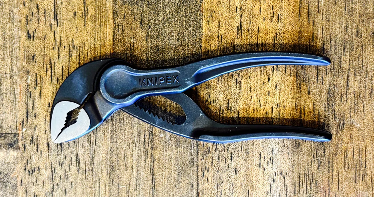 小型工具の決定版】つかむ・切る・支える“握りもの工具”精鋭6選｜GOOD 