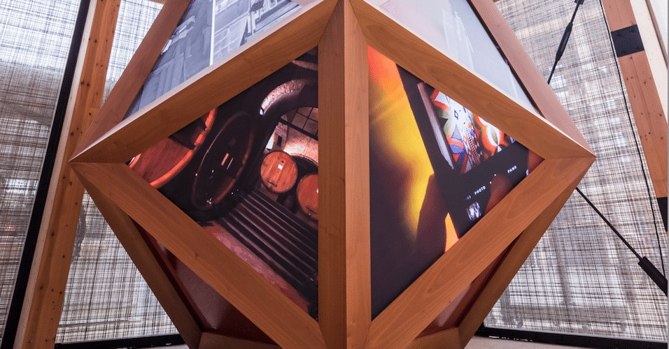 大阪関西万博　イタリア館　フェラーリコラボスパークリング2025年EXPO記念 大阪関西万博 イタリア館 フェラーリコラボスパークリング2025年EXPO