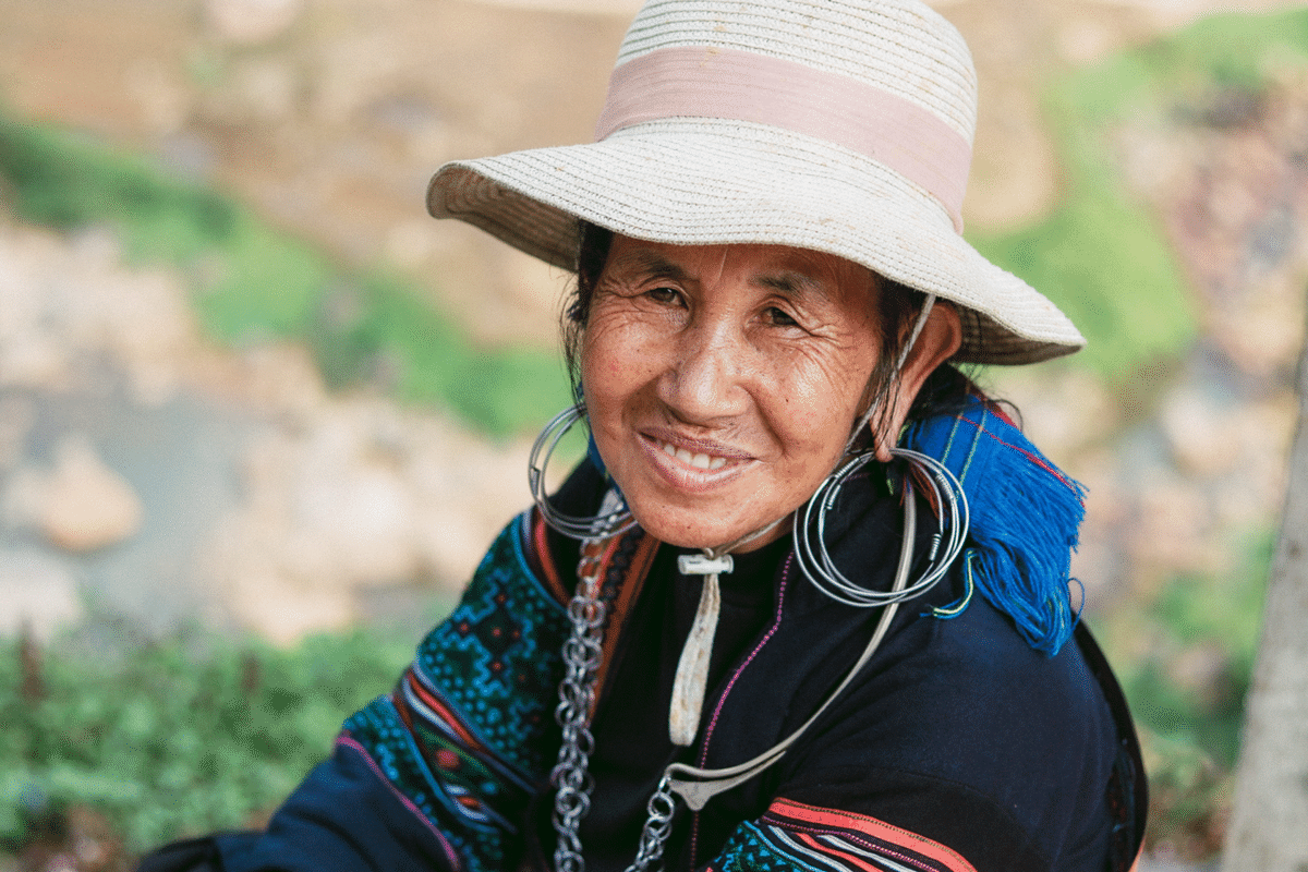 デッドストック 中国 タイ ベトナム山岳民族 民族衣装 プリミティブ 古道具坂田 HMONG VINTAGE CLOTH】 中国南部、ベトナム、タイ、ラオスの