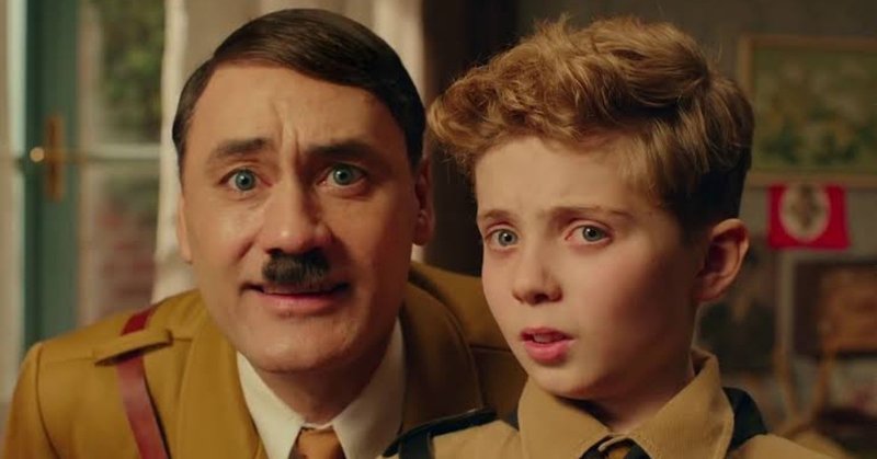 子供目線で描く 笑えるほどくだらない戦争 ジョジョ ラビット とっとん 目指せ 健康な心と体 Note