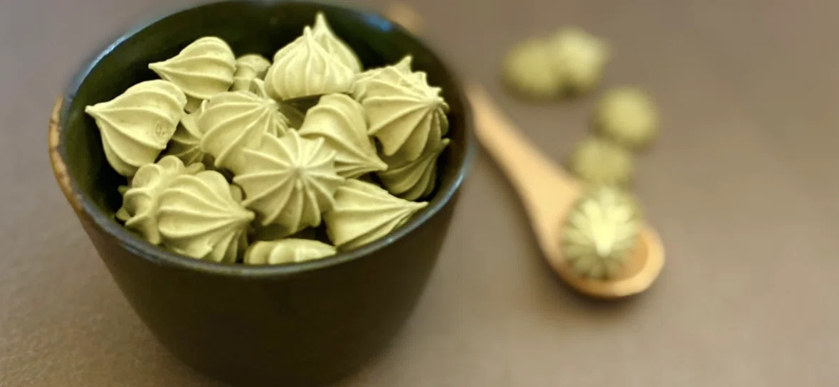レシピあり】本当は秘密にしたい。心満たす、至福抹茶のメレンゲ